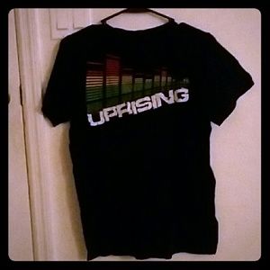 Mens medium uprising shirt
